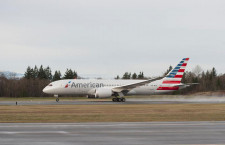 アメリカン航空、787-8初受領　4-6月期米国内線投入へ