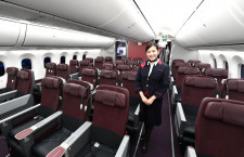 クラスJも個人用モニター・電源完備　写真特集・JAL 787国内線仕様機（2）