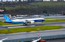 ボーイング、777Xの初飛行成功　21年から納入、ANAも発注