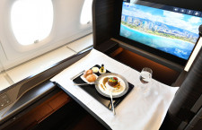 ANAのA380、10月もレストランに　機内見学でシート体験も