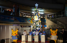 那覇空港、ポケモンのクリスマスツリー