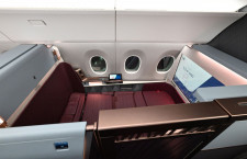 ダブルベッドも可能な個室ファーストクラス　写真特集・JAL新旗艦機A350-1000（1）