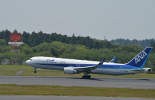 ANAの767、左エンジン停止で成田へ緊急着陸　25日の台北便