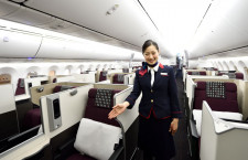 JAL、787新仕様機の機内公開　ビジネスとエコノミー刷新、プレエコ新設