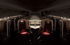JAL、777-200ERに新ビジネスクラス　新設計のヘリンボーン配列、7月就航