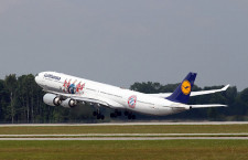 ルフトハンザ、バイエルン・ミュンヘンのデカール機　A340で1年間