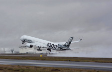 エアバス、A350-1000の初飛行3機目　試験機すべて揃う