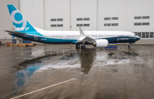 737 MAX 9、13日に初飛行へ