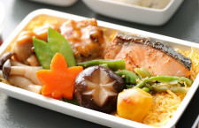 シンガポール航空、10月以降も日本の家庭料理　シルクエアーでも