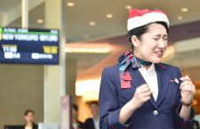 JAL、フラッシュモブでアカペラ　羽田でクリスマスイベント