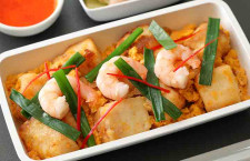 シンガポール航空、名物料理の機内食刷新　10月から、チキンライス継続