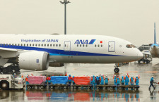 ANA、羽田からひなまつりフライト　女性機長も乗務