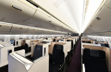 黒を基調としたビジネスクラス　写真特集・JAL 777-300ER機内デザイン刷新（1）