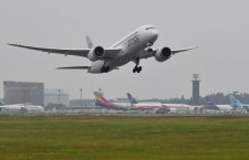 ZIPAIR就航　JAL系LCC初便は貨物専用便、翼振り成田からバンコクへ