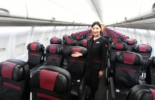 JAL、737用新クラスJシート公開　USB電源新設