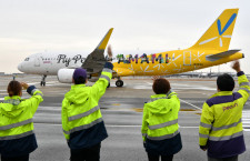 ピーチ、黄色いバニラエア塗装機就航　初便は関空から奄美へ