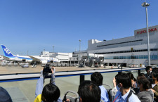 福岡空港、FDAコラボの離着陸体感バスツアー　6月に4日間、平日はCA同乗も