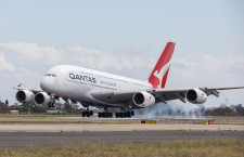 カンタス航空のA380、シドニー593日ぶり“帰還”　22年4月運航再開へ