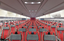 グレーの普通席、布を外すと赤だった　写真特集・初回Cチェック迎えたJAL A350-900（後編）