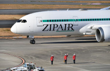 ZIPAIR、787 3号機就航　成田に全3機並ぶ
