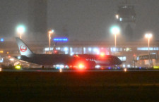 JAL、787初のワンワールド塗装機が成田到着　初便は20日ハノイ行き