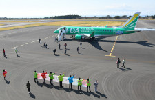 伊豆大島、6年ぶりジェット機就航　FDAチャーター、岡山から初便