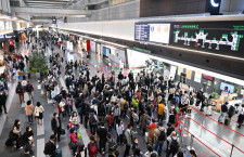 1月国内線、57.9％増726万人　国際線旅客100万人超え続く　航空輸送統計
