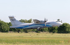 STOL型ATR42-600S、初飛行成功　年末に大型ラダー追加