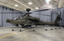 AH-64E、オランダ空軍に初納入　最新型アパッチ