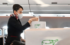 JAL、使用済み紙コップをトイレ紙に　日本製紙と協業、12月から
