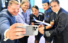 印インディゴ、A320neo系列500機発注　世界最大顧客に