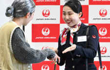 JAL、関東中部の空港接客No.1に成田・東さん　6月に決勝戦