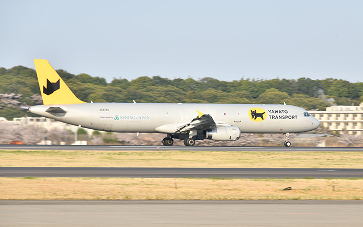 ヤマトとJALのクロネコ貨物機、3号機成田到着へ　A321P2F、夏には羽田就航も