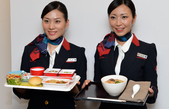JAL、機内食冬メニュー エア吉野家とケンタッキーも
