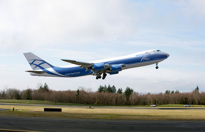 ボーイング、ロシアのエアブリッジ・カーゴに5機目の747-8F納入