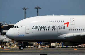 成田に就航したアシアナ航空のA380＝6月13日 PHOTO: Youichi KOKUBO/Aviation Wire