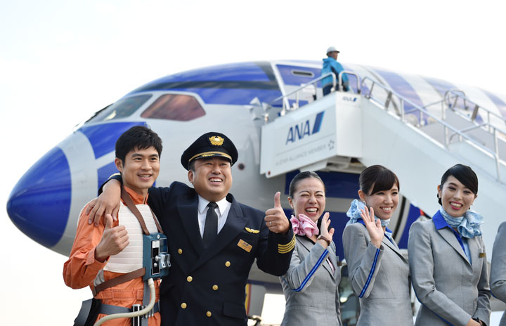 シュタイフ　ANA パイロット 遊覧飛行は倍率1000倍 写真特集・ANAのR2-D2ジェット就航（前編）