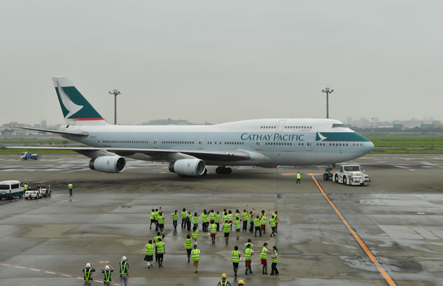 キャセイパシフィック航空、羽田からジャンボ最終便出発 747-400退役