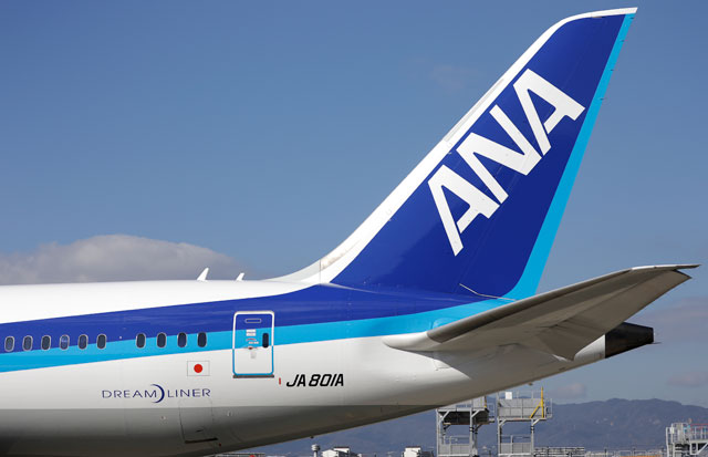 787ロゴ消え他機種と統一 写真特集 Ana787初号機ja801aリペイント 後編