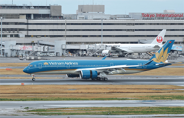 ベトナム航空 7機目のa350 羽田で機内公開