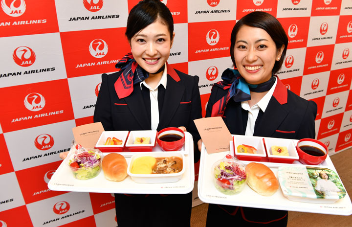 JAL、ハワイ路線でミシュラン二つ星機内食 エコノミーで9月から