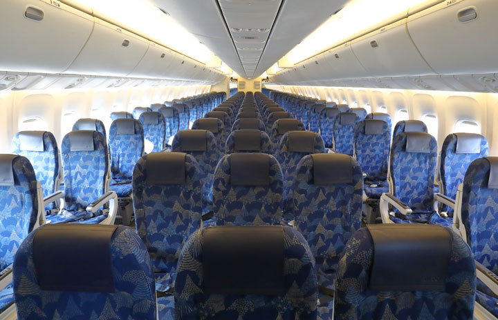 エア・ドゥの767、6号機10日就航 元ANA機、USB電源も