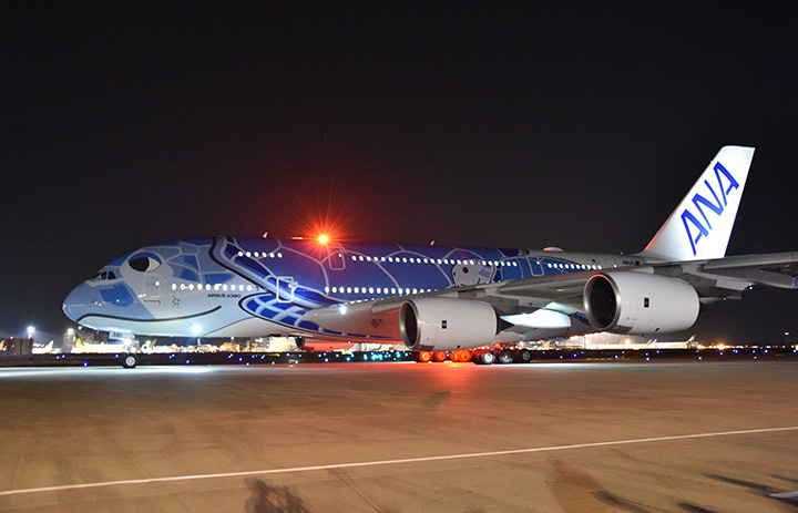 ANA、A380で初日の出フライト 成田発着、羽田は777