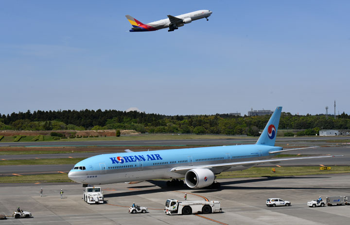 大韓航空、アシアナ航空とスルーチェックイン　出発地で乗継ぎ便手続き