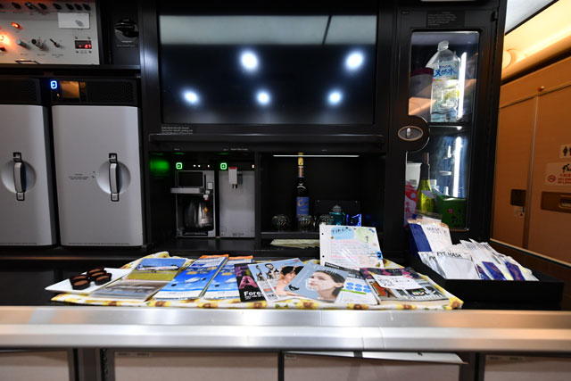 191022_0641_777_ana-640