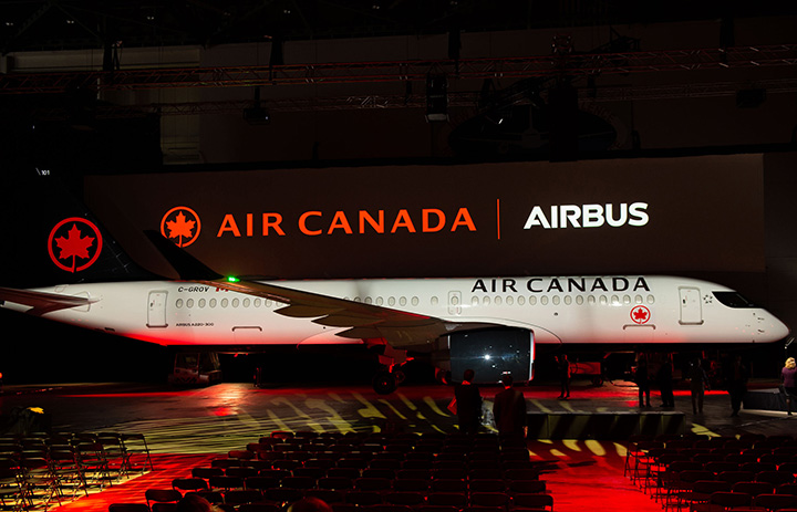 エア・カナダ、A220お披露目 カナダ初導入、16日就航