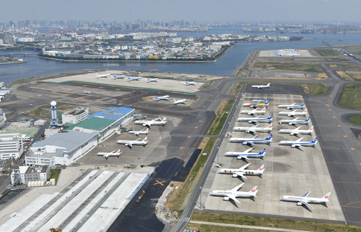 羽田空港、20年10月利用者63.7％減266万人　国内線54.7％減262万人
