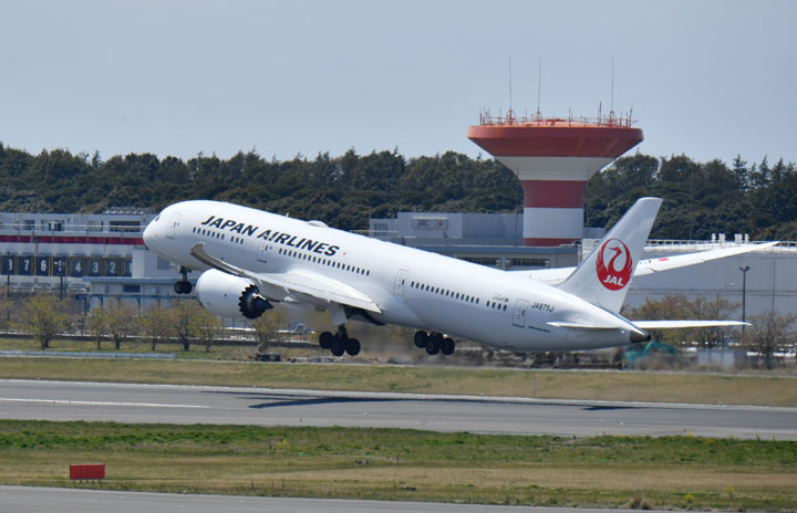 JAL、シアトル・LA・マニラ増便　6-9月国際線減便は7割超