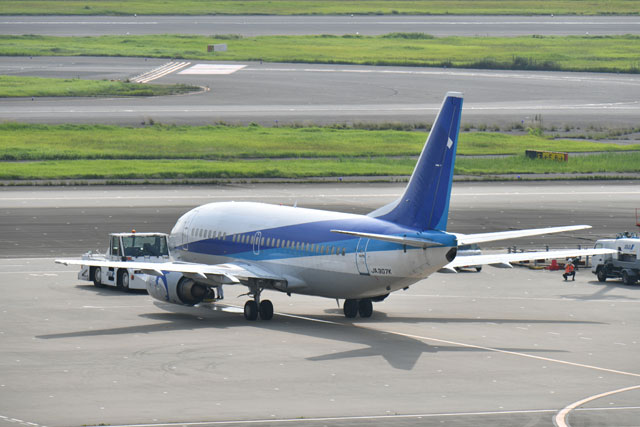 ANA、最後のスーパードルフィン羽田から離日 737クラシック日本から姿消す