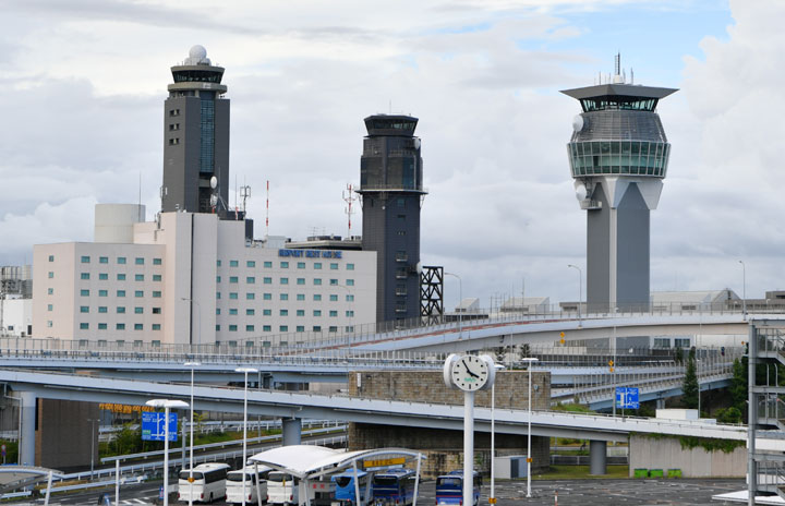 運用室は四角形に 写真特集 成田空港新ランプタワー 運用室は四角形に 写真特集 成田空港新ランプタワー